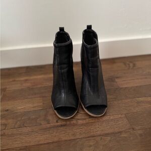 Qupid Black Peep-Toe Ankle Booties